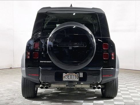 Used 2024 Land Rover Defender 110 SE AWD/4WD image 3