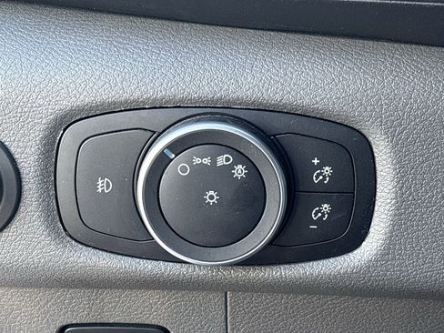 Used 2023 Ford Transit 350 XLT image 25