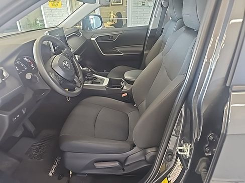 Used 2024 Toyota RAV4 LE image 10