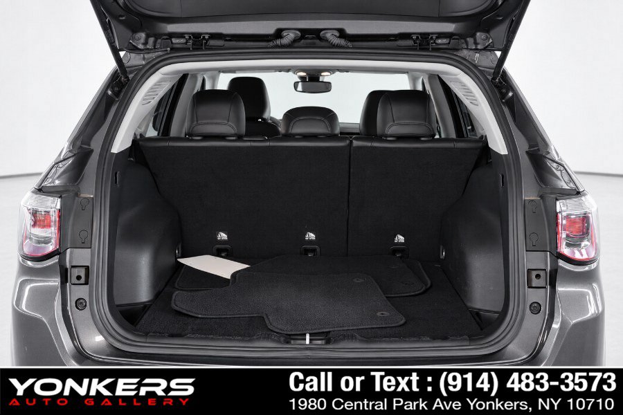 Used 2022 Jeep Compass Latitude AWD/4WD image 23