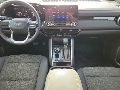 Used 2024 Chevrolet Colorado Z71 w/ Z71 Convenience Package 2 image 14