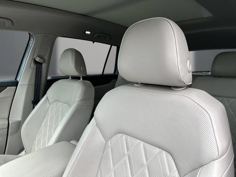 Used 2024 Volkswagen Atlas SEL Premium R-Line AWD/4WD image 14