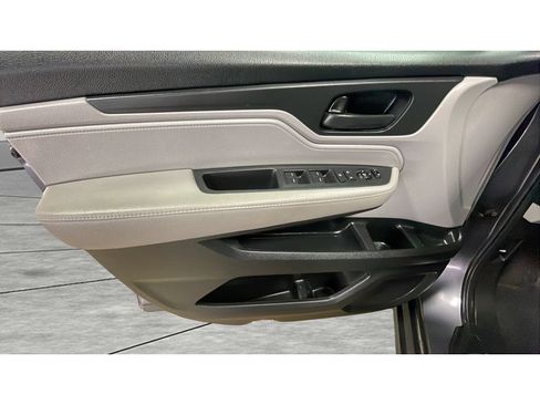 Used 2019 Honda Odyssey EX image 10