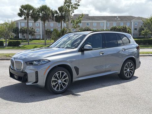 Certified 2025 BMW X5 xDrive40i image 8