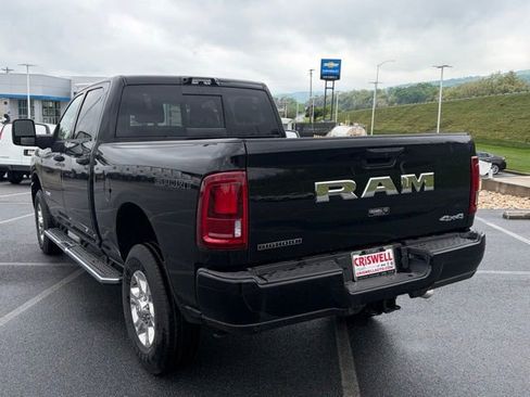 New 2026 RAM 2500 Big Horn AWD/4WD image 5