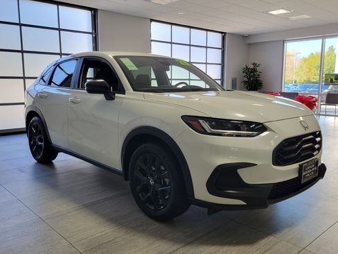 Used 2023 Honda HR-V Sport image 7