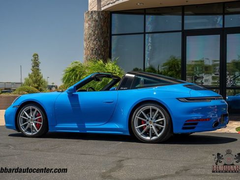 Used 2023 Porsche 911 AWD/4WD image 6