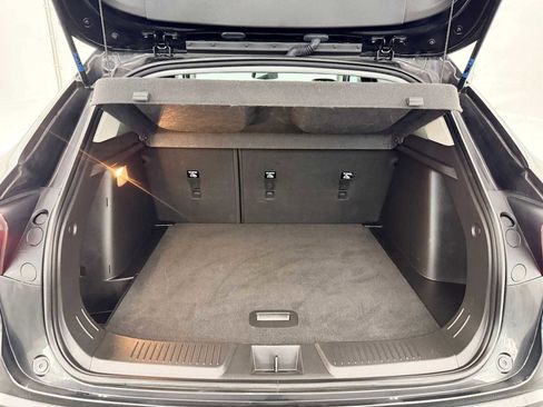 Used 2024 Chevrolet Trax LT image 32