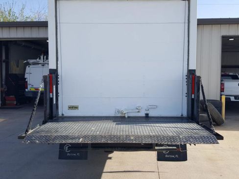 Used 2017 GMC Savana 3500 image 11