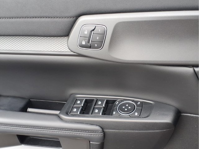 Used 2025 Ford Ranger Raptor AWD/4WD image 17