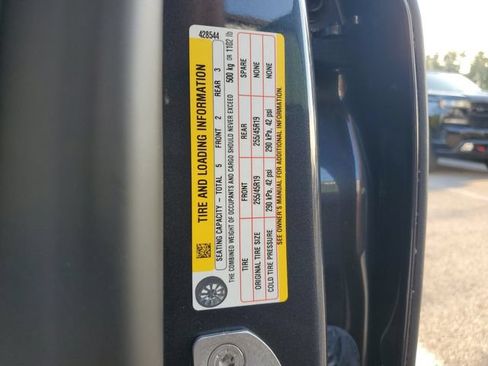 Used 2026 Tesla Model Y 2WD image 28