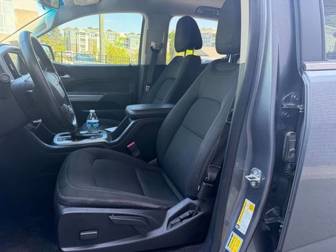 Used 2018 Chevrolet Colorado LT w/ LT Convenience Package image 8