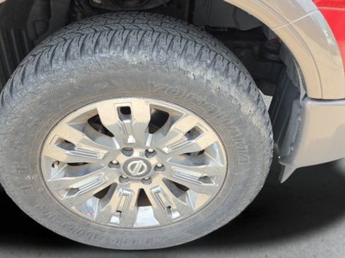 Used 2018 Nissan Titan Platinum Reserve w/ Platinum Utility Package AWD/4WD image 20