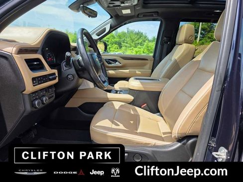 Used 2021 Chevrolet Tahoe Premier w/ Premium Package AWD/4WD image 10
