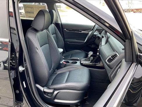 Used 2025 Kia Seltos EX w/ EX Sunroof Package image 7