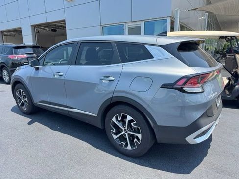 Used 2025 Kia Sportage EX FWD image 3