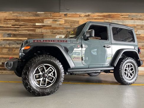 Used 2025 Jeep Wrangler Rubicon image 21