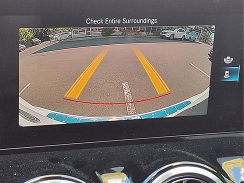 Certified 2022 Mercedes-Benz GLA 250 4MATIC image 20