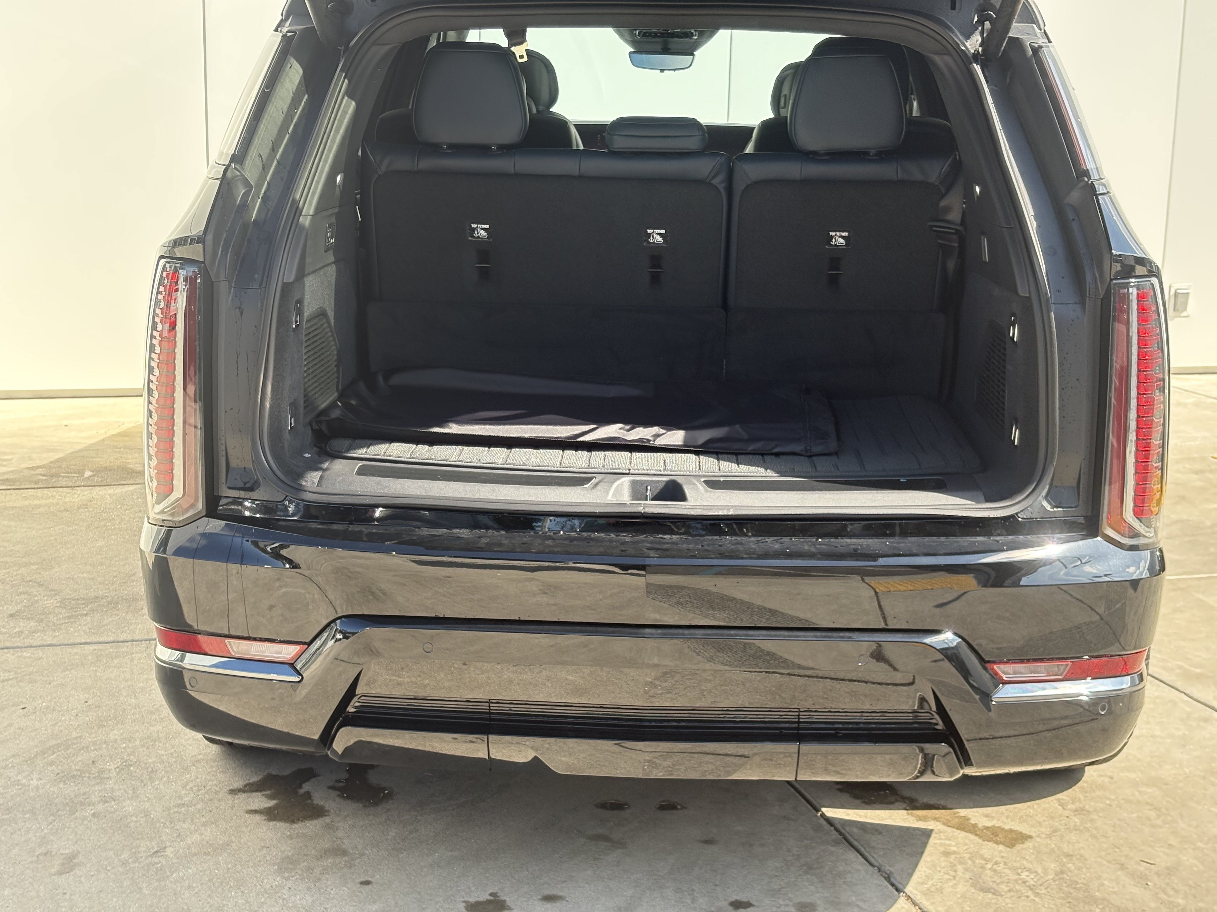 New 2026 Cadillac Escalade IQ Sport 2 w/ LPO, Premium Carpet Package AWD/4WD image 9