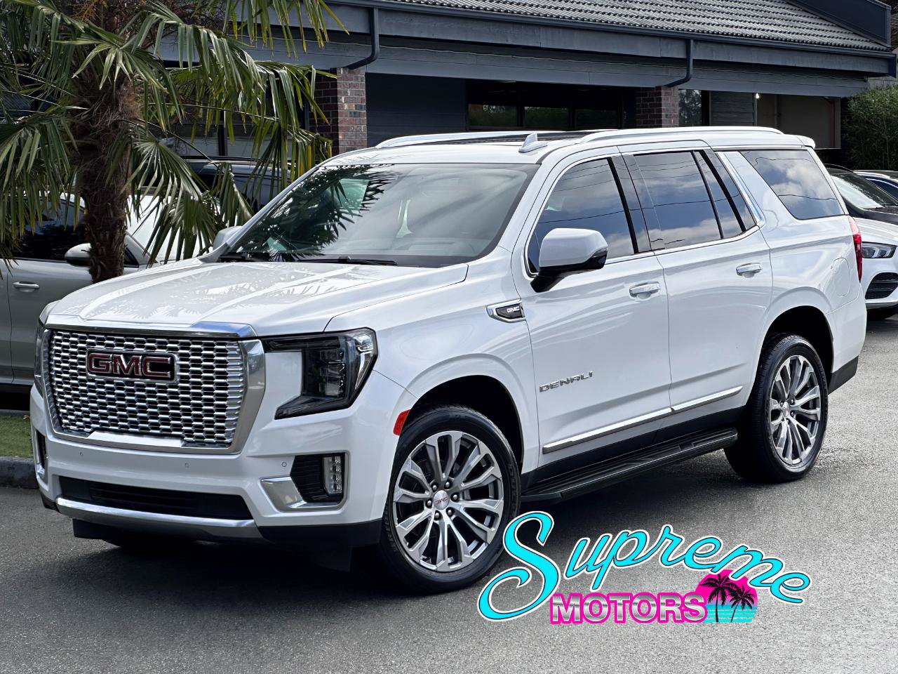 Used 2021 GMC Yukon Denali AWD/4WD image 1
