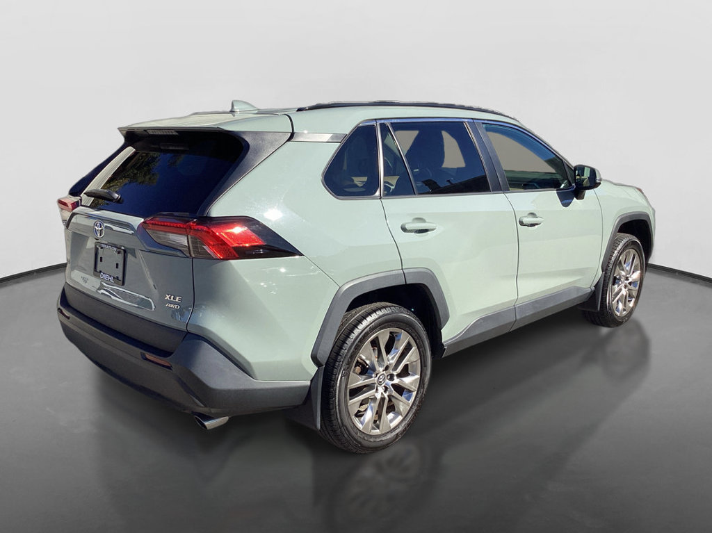 Used 2020 Toyota RAV4 XLE Premium AWD/4WD image 5