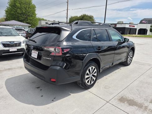 Used 2023 Subaru Outback Premium AWD/4WD image 6