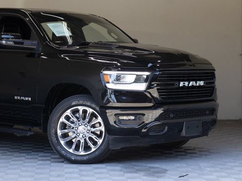 Used 2023 RAM 1500 Laramie AWD/4WD image 3