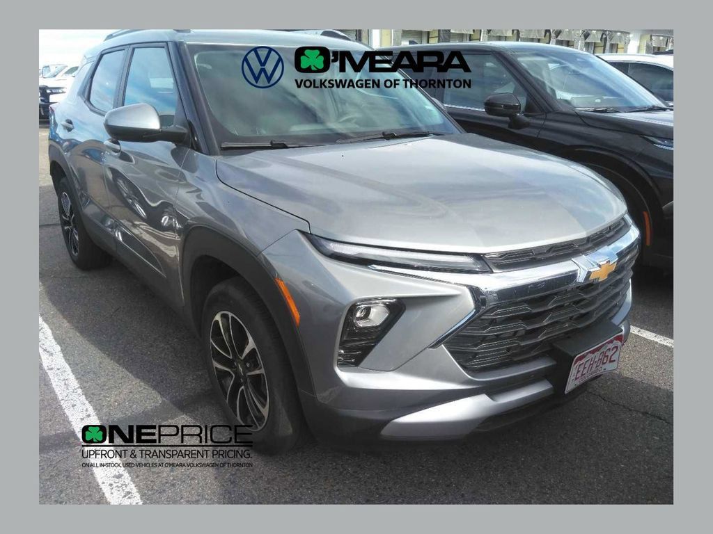 Used 2026 Chevrolet TrailBlazer LT AWD/4WD image 1