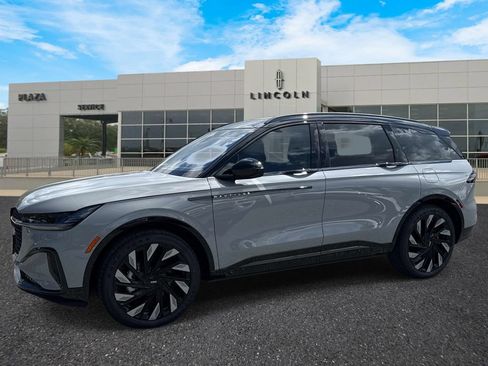 New 2026 Lincoln Nautilus Reserve w/ Jet Appearance Package AWD/4WD image 7