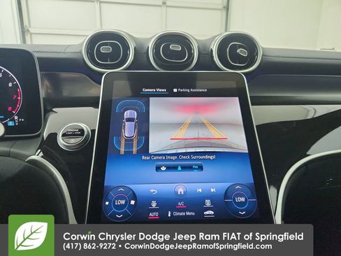 Used 2023 Mercedes-Benz GLC 300 4MATIC image 25