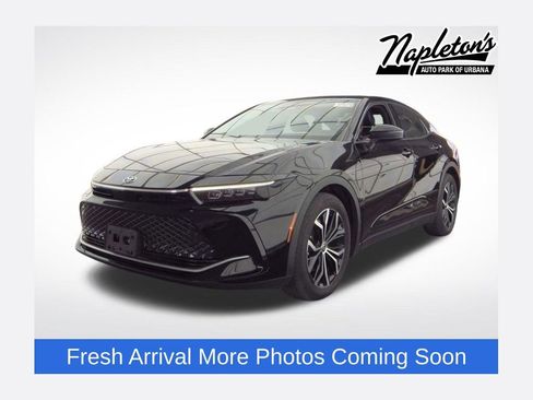 Used 2024 Toyota Crown Limited image 1