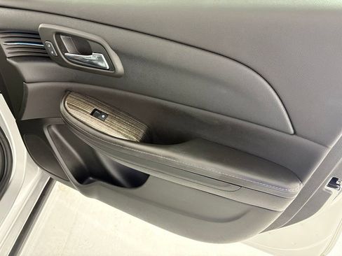 Certified 2015 Chevrolet Malibu LT FWD image 39