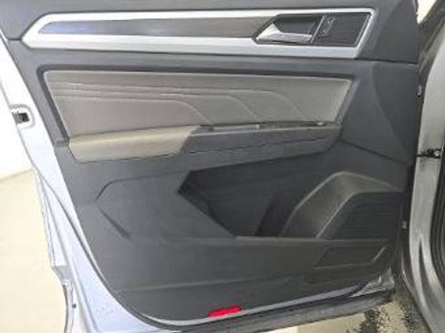 Used 2022 Volkswagen Atlas SE FWD image 17