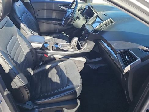Used 2018 Ford Edge SEL image 10