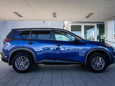 Used 2021 Nissan Rogue S image 3