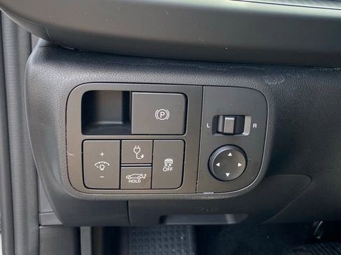 Used 2025 Hyundai Ioniq 6 SE image 11