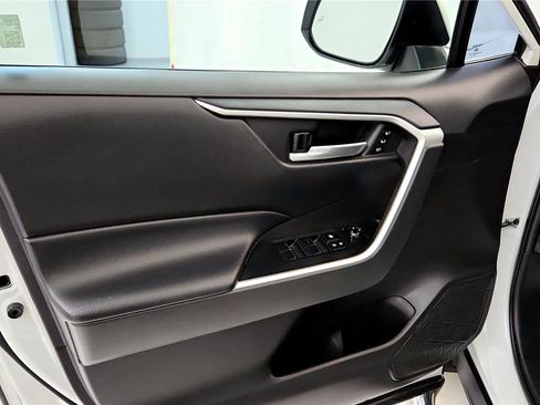 Certified 2021 Toyota RAV4 XLE Premium image 24