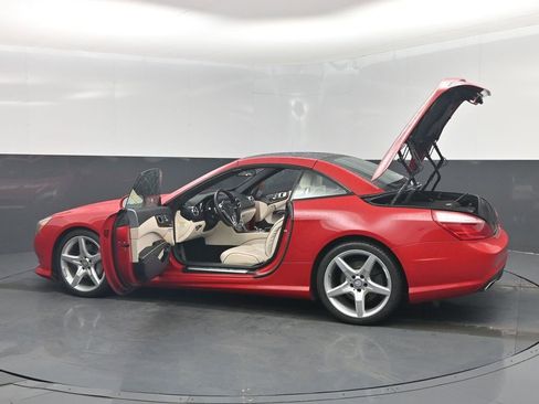 Used 2013 Mercedes-Benz SL 550 image 42