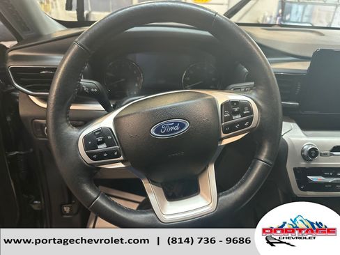 Used 2024 Ford Explorer XLT w/ Equipment Group 202A image 16
