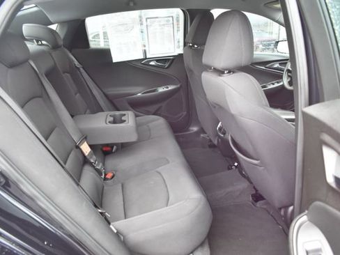 Used 2023 Chevrolet Malibu LT image 36