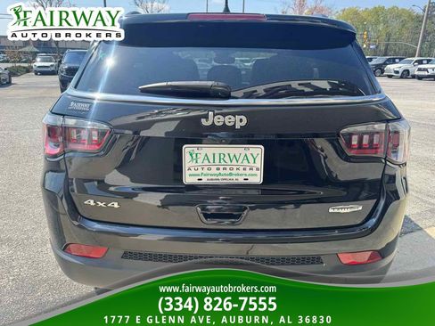 Used 2023 Jeep Compass Latitude w/ Sun and Sound Group image 7