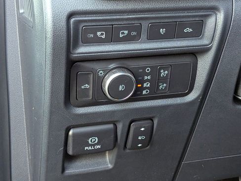 Certified 2021 Ford F150 Raptor w/ Equipment Group 801A High image 17