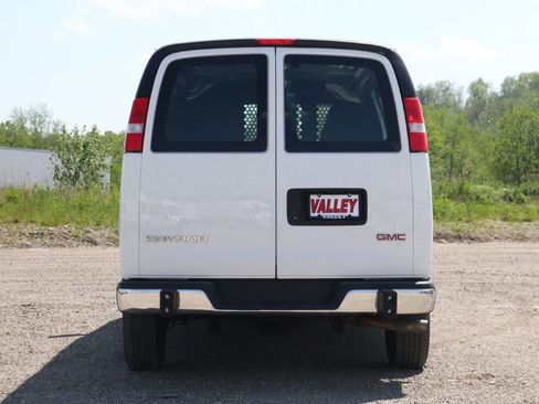 Used 2024 GMC Savana 2500 w/ Driver Convenience Package RWD image 7