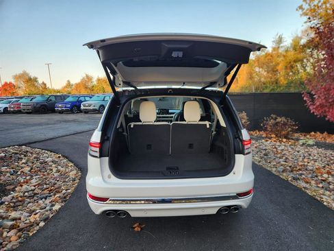 Used 2022 Lincoln Aviator Black Label w/ Dynamic Handling Package image 26