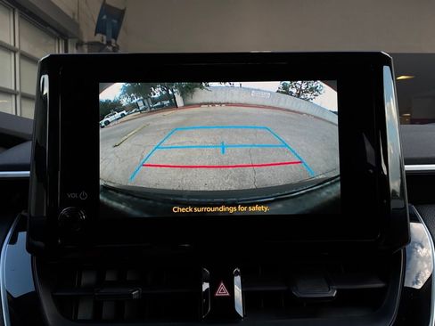 Used 2026 Toyota Corolla LE FWD image 31