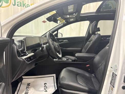 Certified 2025 Kia Sportage X-Line w/ Premium Package AWD/4WD image 12