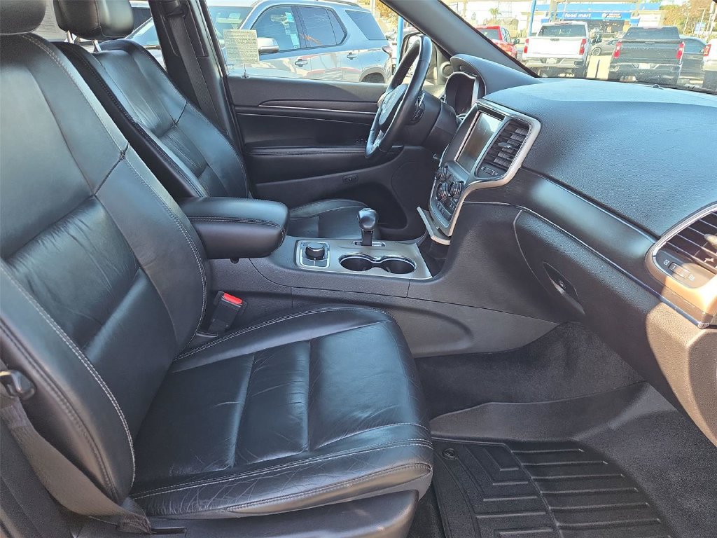 Used 2015 Jeep Grand Cherokee Limited w/ Trailer Tow Group IV AWD/4WD image 19