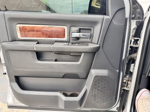 Used 2010 Dodge Ram 1500 Truck Laramie image 17