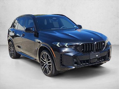 Used 2025 BMW X5 M60i w/ Executive Package image 3