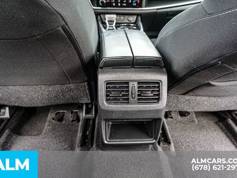 Used 2024 Nissan Rogue S AWD/4WD image 30